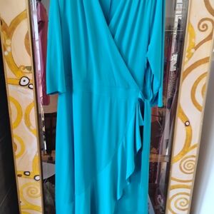 Elegant Blue Long Sleeve Dress